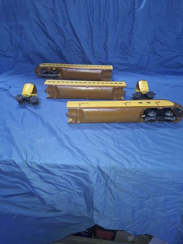 Photos of Lionel 752e,753,754 brown yellow